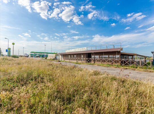 Продаж земельної ділянки — 28 соток, траса Київ–Харків